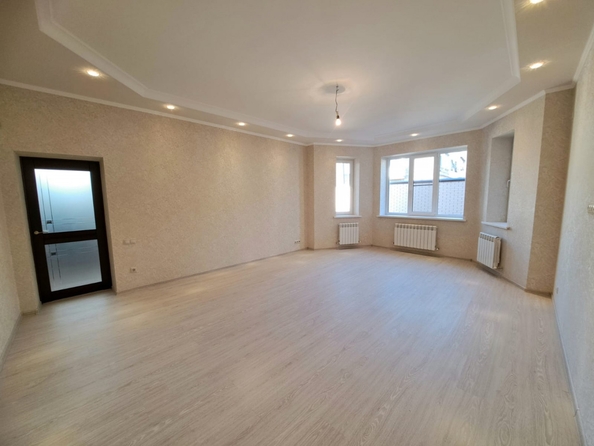 
   Продам дом, 300 м², Ростов-на-Дону

. Фото 9.