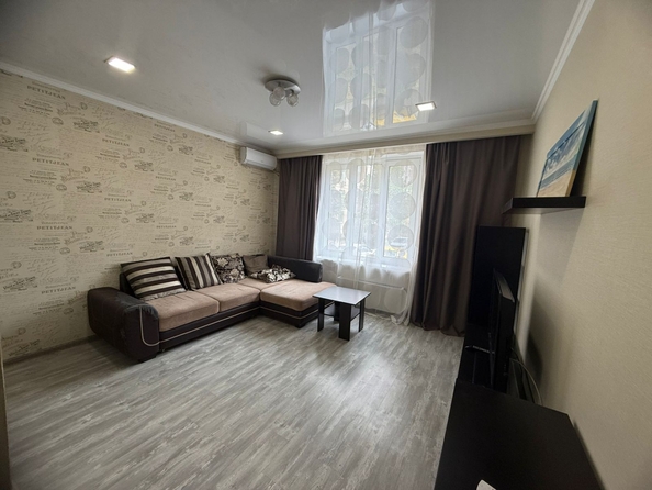 
   Продам 1-комнатную, 36.3 м², Еременко ул, 90/27

. Фото 1.