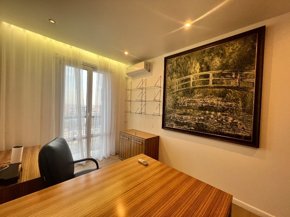 
  Продается 4-комн. квартира, 200 м², Соборный пер, д. 90
. Фото 22.