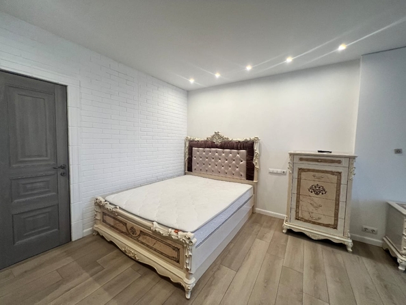 
  Продается 4-комн. квартира, 200 м², Соборный пер, д. 90
. Фото 26.