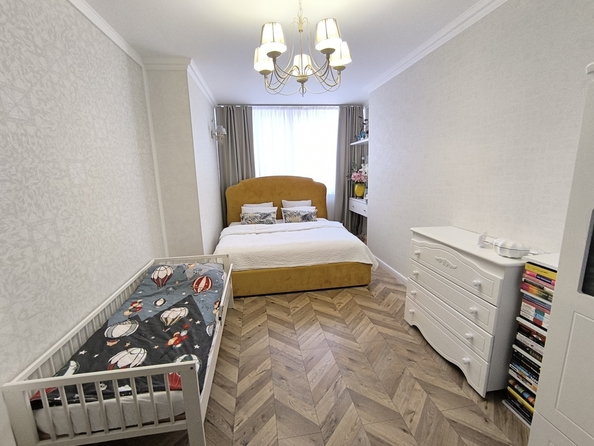 
  Продается 2-комн. квартира, 72 м², Творческая ул, д. 7
. Фото 10.
