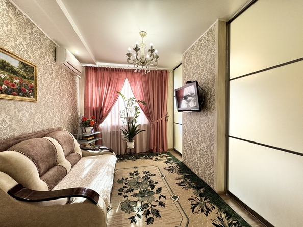 
  Продается 1-комн. квартира, 33 м², Суворова ул, д. 21
. Фото 4.