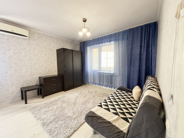 
  Продается 1-комн. квартира, 38 м², 20-я линия ул, д. 54
. Фото 1.