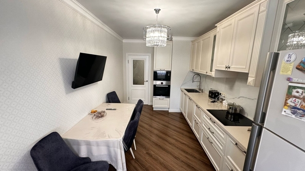
  Продается 3-комн. квартира, 72 м², Творческая ул, д. 9
. Фото 4.
