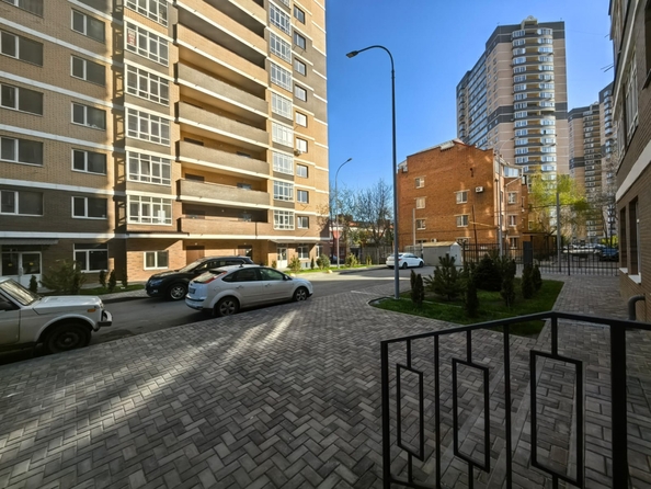 
  Продается 1-комн. квартира, 35 м², Клубная ул, д. 8
. Фото 3.