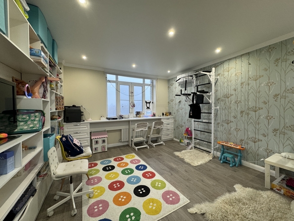 
  Продается 3-комн. квартира, 95 м², 40-летия Победы пр-кт, д. 63
. Фото 7.