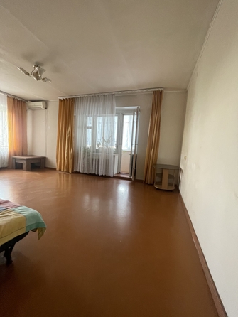 
  Продается 2-комн. квартира, 85 м², Комарова б-р, д. 16
. Фото 12.