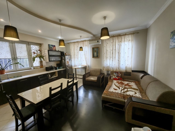 
  Продается коттедж, 180 м², Ростов-на-Дону
. Фото 2.