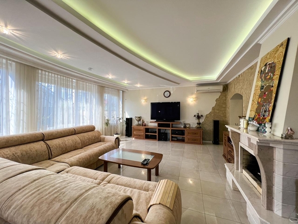 
  Продается дом, 325 м², поселок Янтарный
. Фото 1.