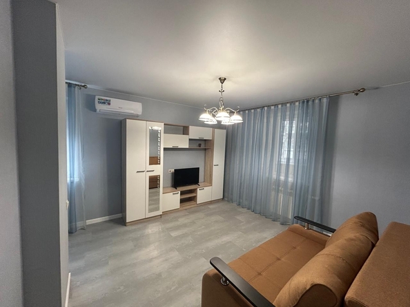 
  Продается 1-комн. квартира, 40 м², Зорге ул, д. 62
. Фото 1.