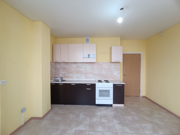 
  Продается 3-комн. квартира, 82 м², Коблова пер, д. 6
. Фото 3.