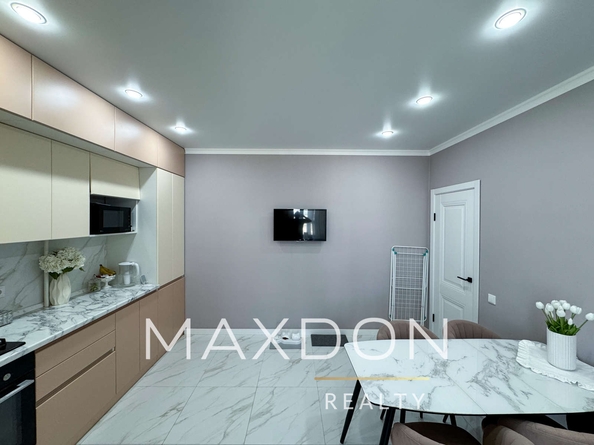 
  Продается 3-комн. квартира, 90 м², Берберовская ул, д. 4/2
. Фото 4.