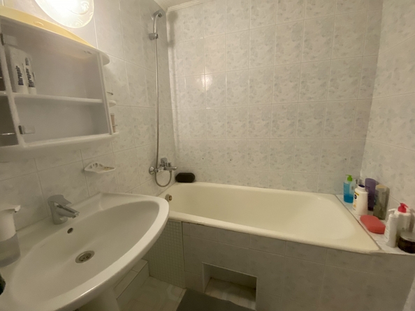 
  Продается 3-комн. квартира, 65 м², 40-летия Победы пр-кт, д. 85
. Фото 8.