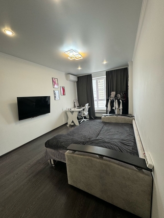 
  Продается 1-комн. квартира, 34.6 м², Заводская ул, д. 35
. Фото 2.