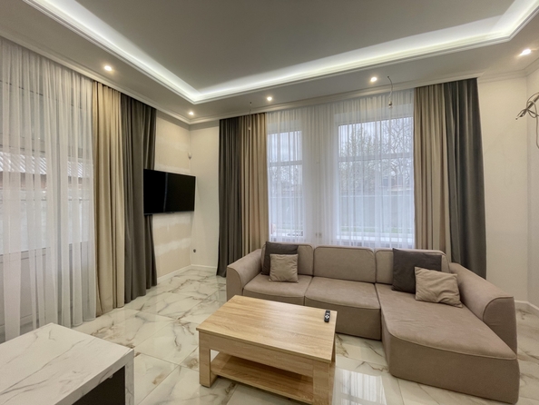 
  Продается дом, 180 м², Ростов-на-Дону
. Фото 3.