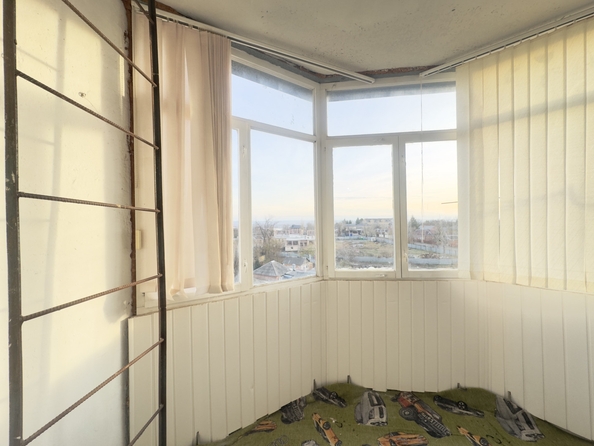 
  Продается 2-комн. квартира, 52.9 м², Коминтерна ул, д. 143
. Фото 9.
