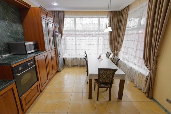 
  Продается дом, 390 м², Ростов-на-Дону
. Фото 2.
