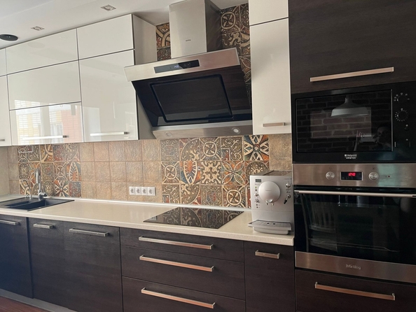 
  Продается 3-комн. квартира, 116.5 м², 20-я линия ул, д. 43
. Фото 9.