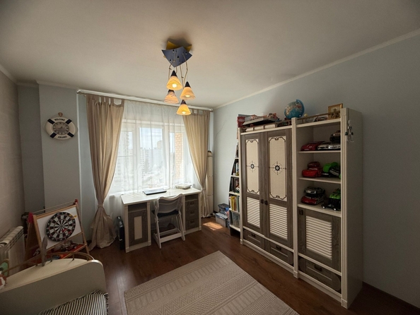 
  Продается 3-комн. квартира, 94 м², Северная Звезда ул, д. 7
. Фото 9.