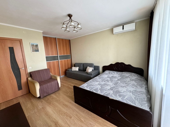 
  Продается 1-комн. квартира, 36 м², 11-я улица ул, д. 53
. Фото 4.