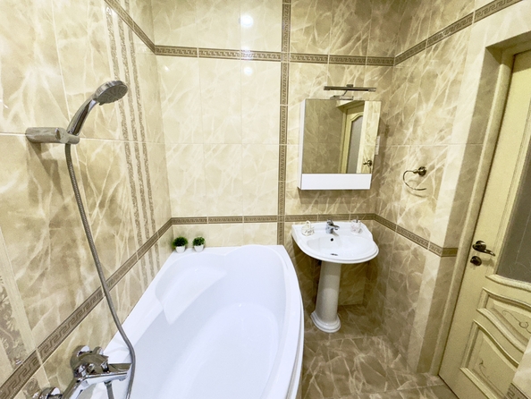 
  Продается 2-комн. квартира, 70.1 м², Малюгиной ул, д. 220
. Фото 11.