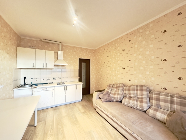 
  Продается 1-комн. квартира, 52 м², Мира ул, д. 2
. Фото 4.