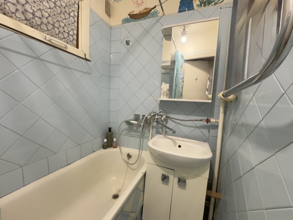 
  Продается 3-комн. квартира, 60.6 м², 40-летия Победы пр-кт, д. 73
. Фото 5.