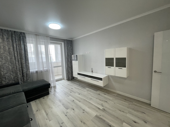 
  Продается 2-комн. квартира, 55 м², Тружеников ул, д. 80
. Фото 12.