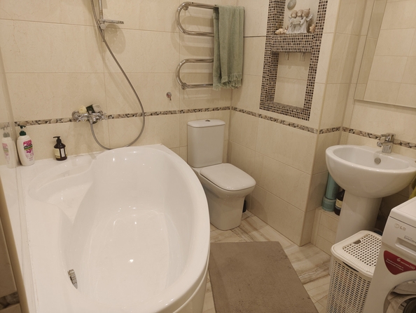 
  Продается 2-комн. квартира, 46 м², Казахстанский пер, д. 19
. Фото 15.