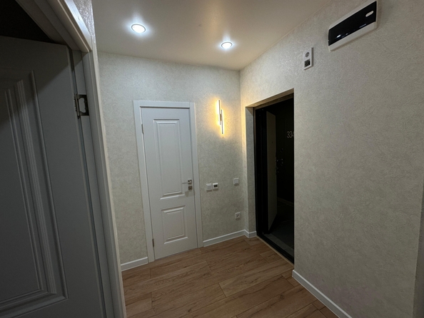 
  Продается 2-комн. квартира, 41 м², Нансена ул, д. 83
. Фото 9.