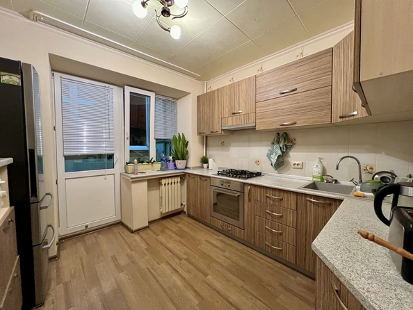 
  Продается 1-комн. квартира, 42 м², Платова ул, д. 83
. Фото 1.