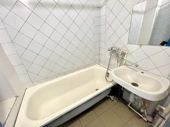 
  Продается 1-комн. квартира, 30.5 м², Малиновского ул, д. 46
. Фото 10.