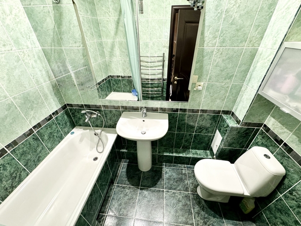 
  Продается 1-комн. квартира, 38.3 м², Благодатная ул, д. 241
. Фото 8.