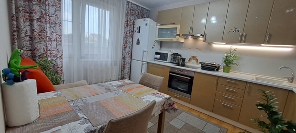 
  Продается 2-комн. квартира, 55 м², Петренко ул, д. 2
. Фото 2.