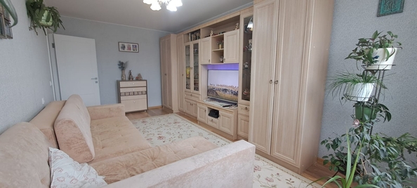 
  Продается 2-комн. квартира, 55 м², Петренко ул, д. 2
. Фото 12.