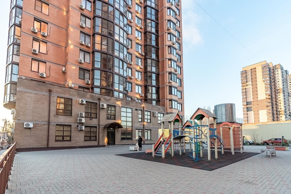 
  Продается 2-комн. квартира, 60 м², Доломановский пер, д. 116
. Фото 15.