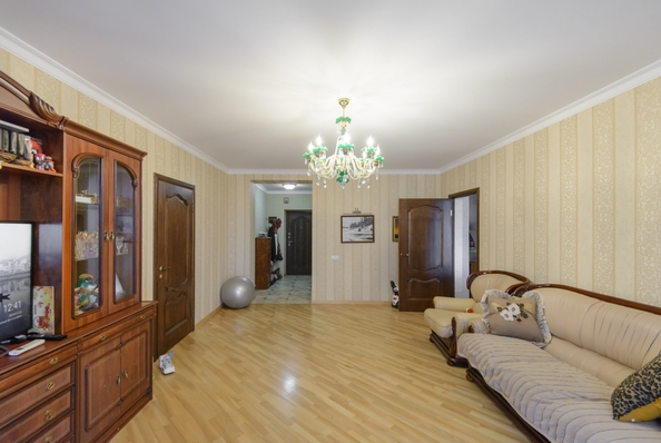 
  Продается 2-комн. квартира, 73 м², Селиванова ул, д. 68
. Фото 2.