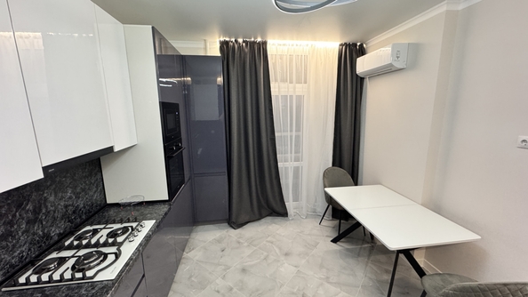 
  Продается 2-комн. квартира, 48.5 м², Вересаева ул, д. 102
. Фото 2.