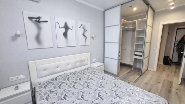 
  Продается 2-комн. квартира, 55 м², Тружеников ул, д. 80
. Фото 4.