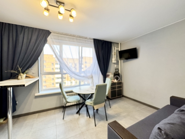 
  Продается 1-комн. квартира, 43 м², 40-летия Победы пр-кт, д. 111
. Фото 3.