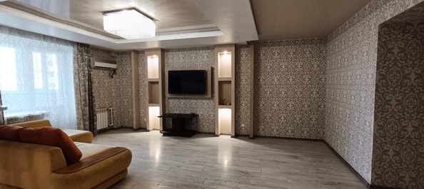 
  Продается 2-комн. квартира, 74 м², Ленина пр-кт, д. 245
. Фото 8.
