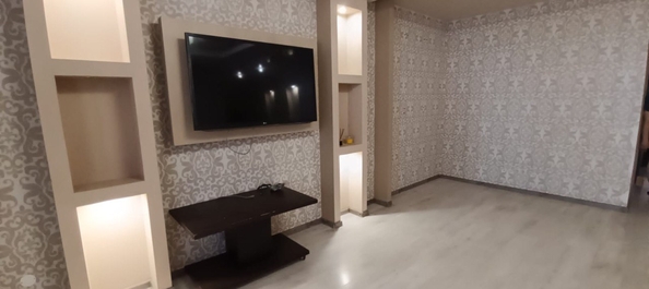 
  Продается 2-комн. квартира, 74 м², Ленина пр-кт, д. 245
. Фото 10.