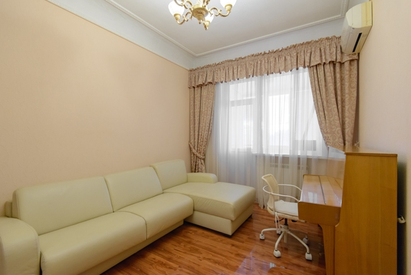 
  Продается 4-комн. квартира, 95.7 м², Буденновский пр-кт, д. 76/226
. Фото 8.