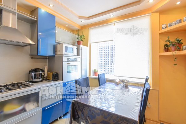 
  Продается 4-комн. квартира, 85 м², Павленко ул, д. 40
. Фото 6.