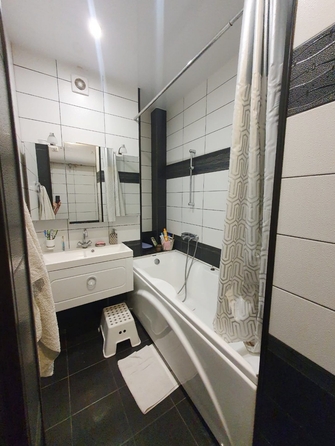 
  Продается 2-комн. квартира, 65.8 м², Стабильная ул, д. 7
. Фото 6.