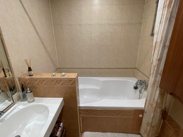 
  Продается 3-комн. квартира, 112.2 м², Жмайлова ул, д. 27а
. Фото 12.