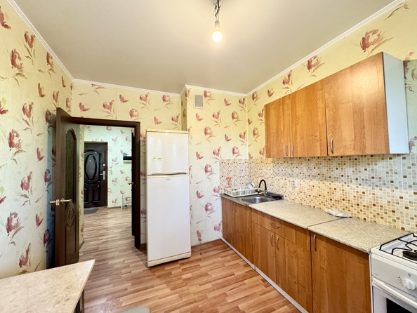 
  Продается 1-комн. квартира, 40 м², 40-летия Победы пр-кт, д. 97
. Фото 2.