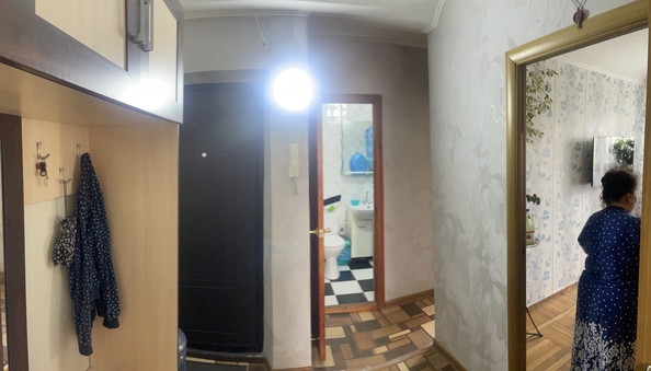 
  Продается 4-комн. квартира, 59.3 м², Казахская ул, д. 1
. Фото 2.