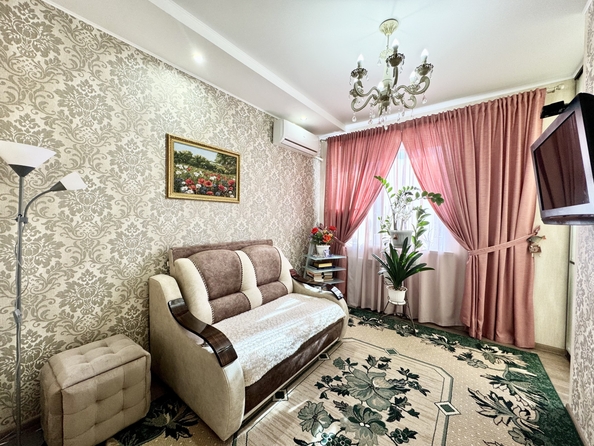 
  Продается 1-комн. квартира, 33 м², Суворова ул, д. 21
. Фото 3.