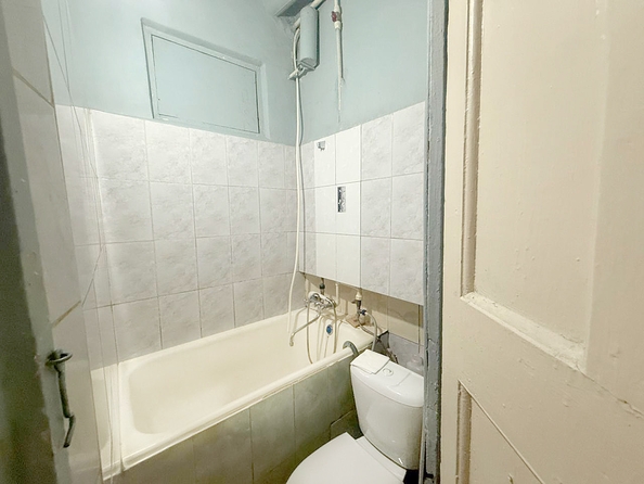 
  Продается 2-комн. квартира, 38 м², 2-я Краснодарская ул, д. 24
. Фото 11.